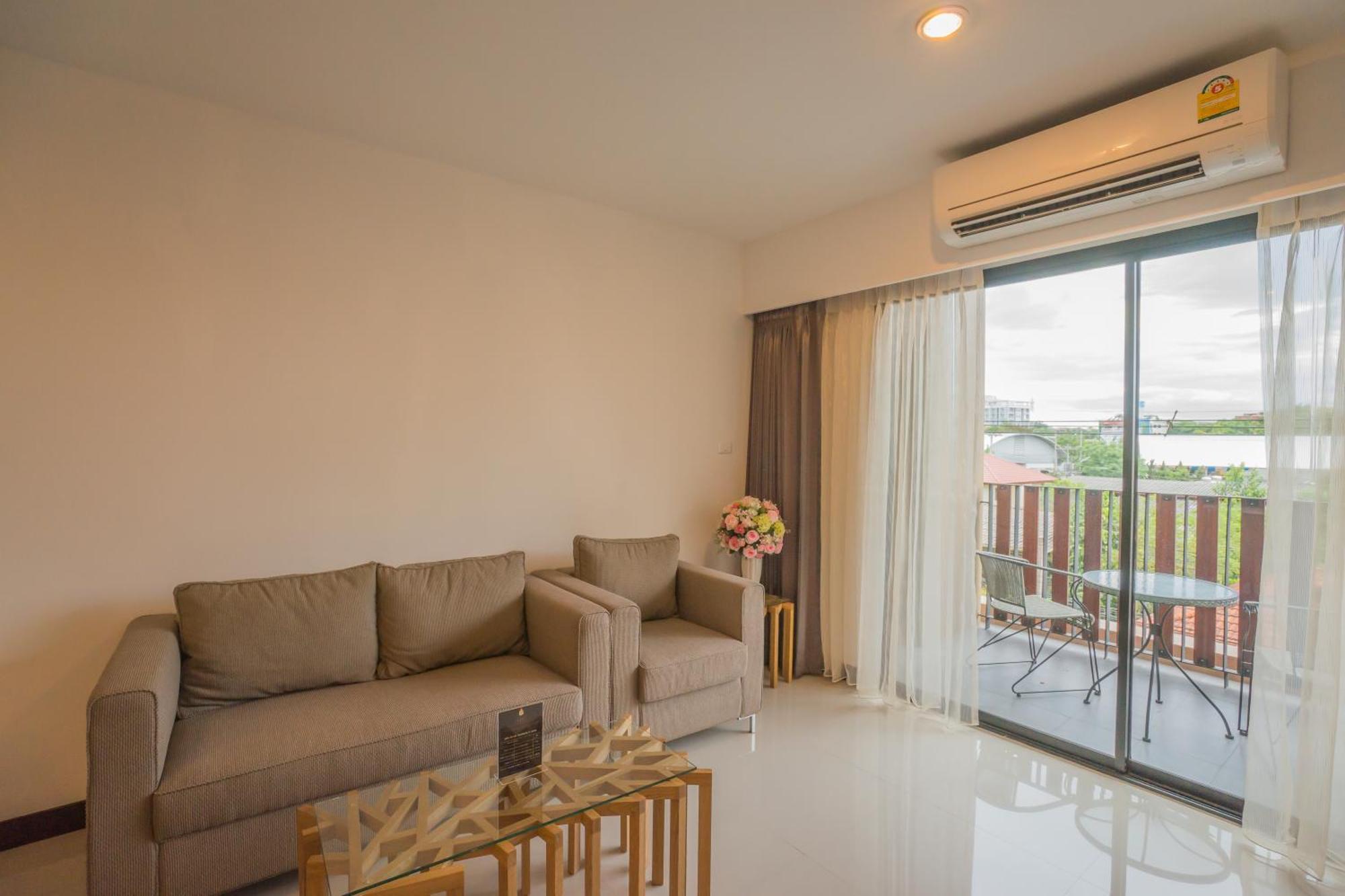 Lani Chiang Mai Hotel Værelse billede