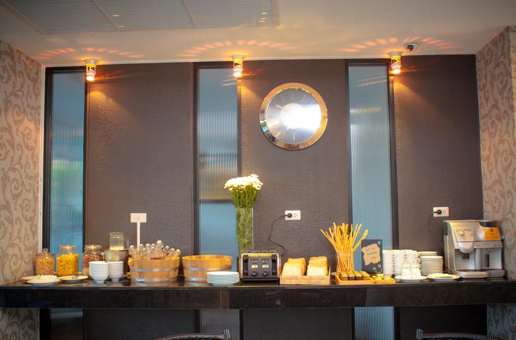 Lani Chiang Mai Hotel Eksteriør billede