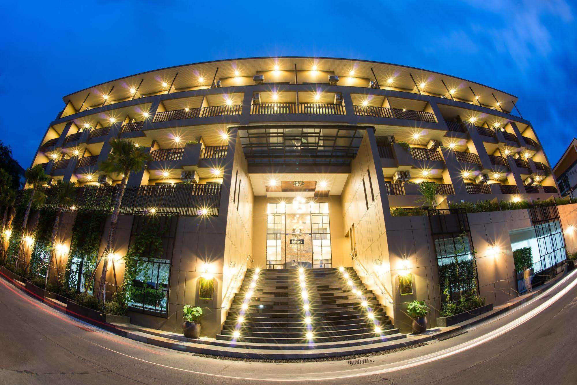 Lani Chiang Mai Hotel Eksteriør billede